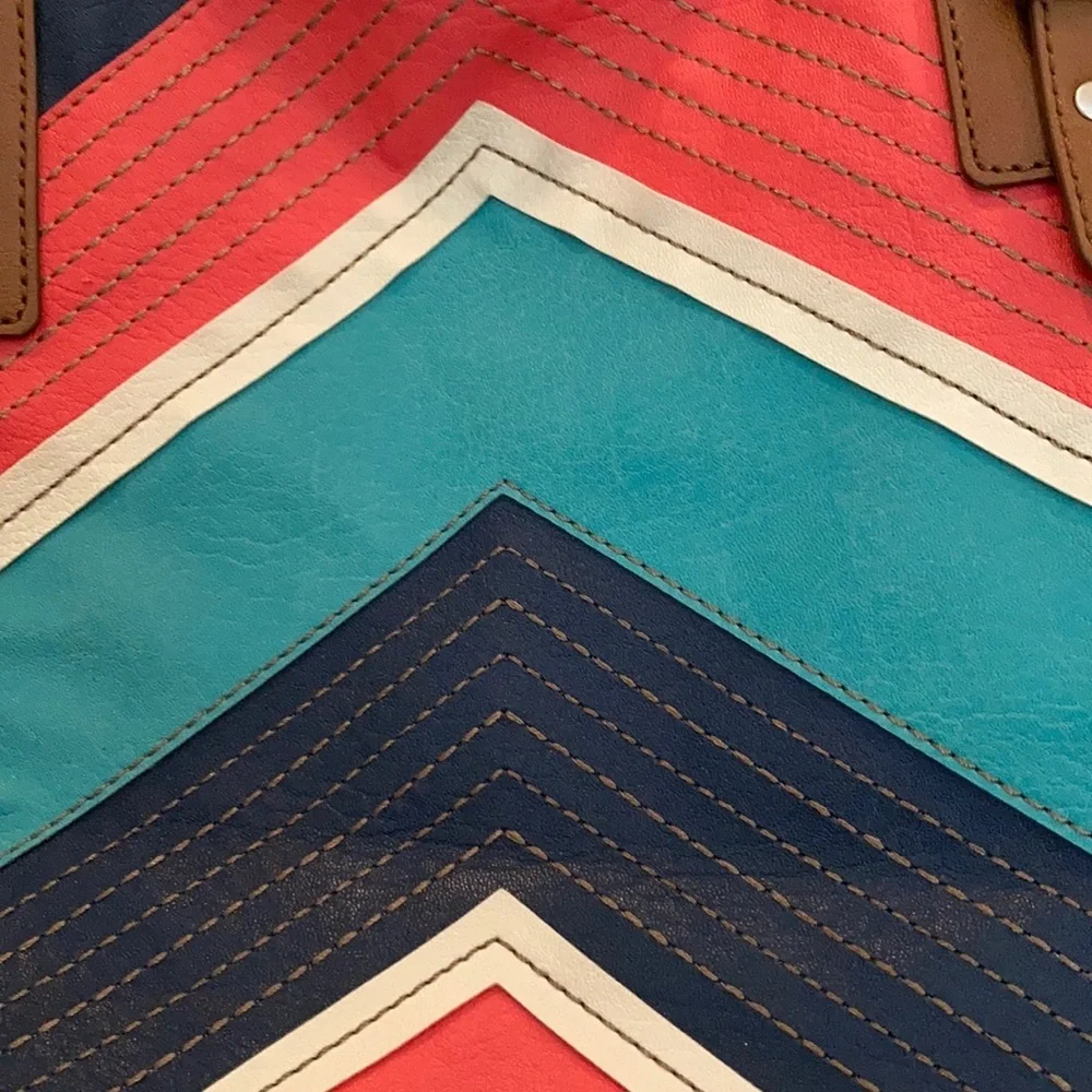 % Funky BoHo shoulder bag - Picture 2 of 5